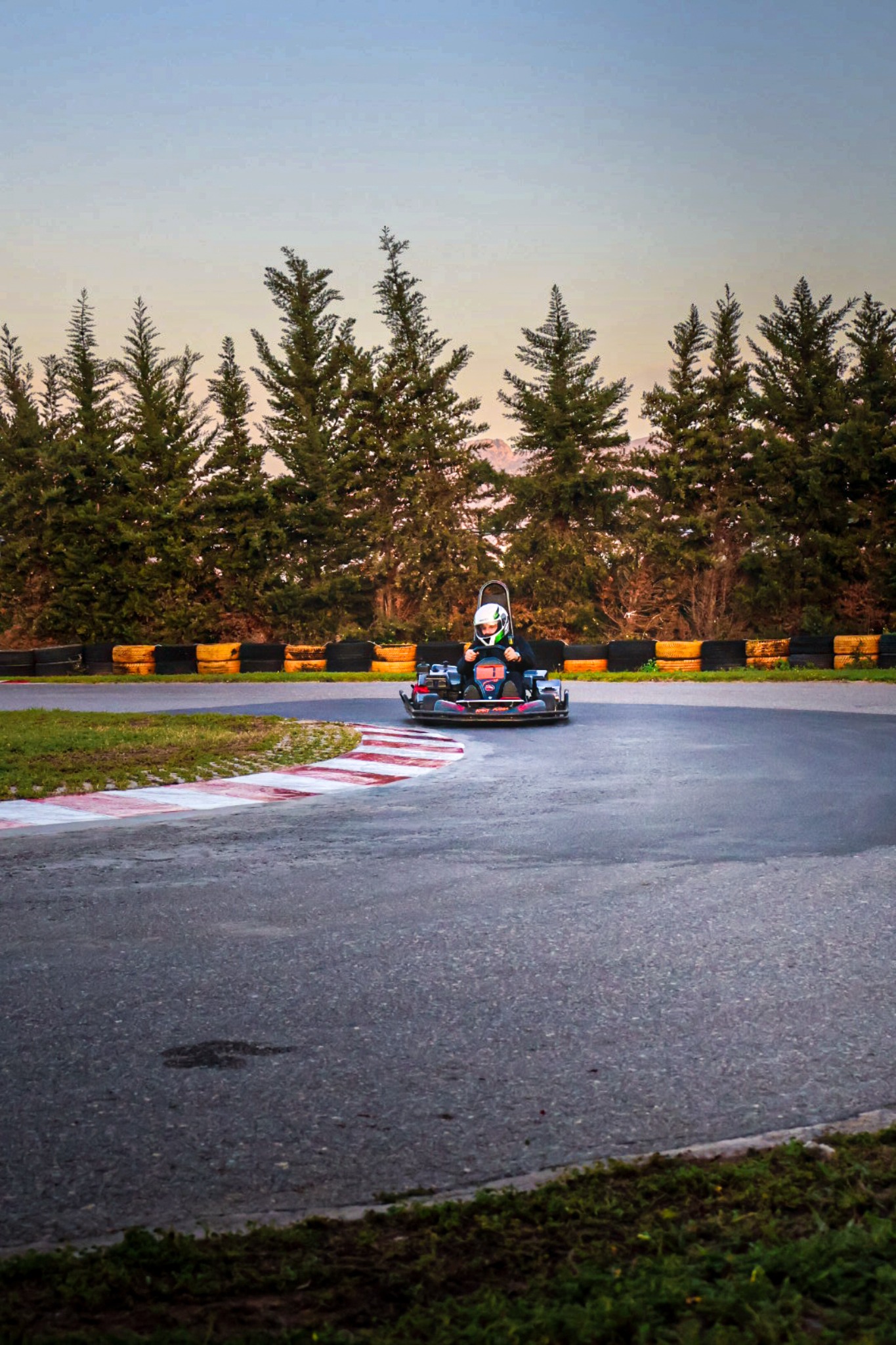 Go Kart Malia racing photo